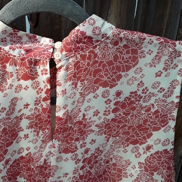 Top - Picture 3 of 4